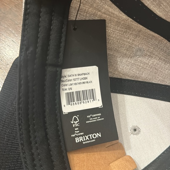 Braxton Snap Back Light Heather Grey and Black Hat - Picture 3 of 5